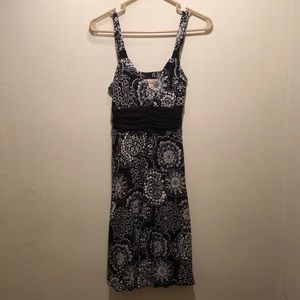 Speechless medium black and white dress